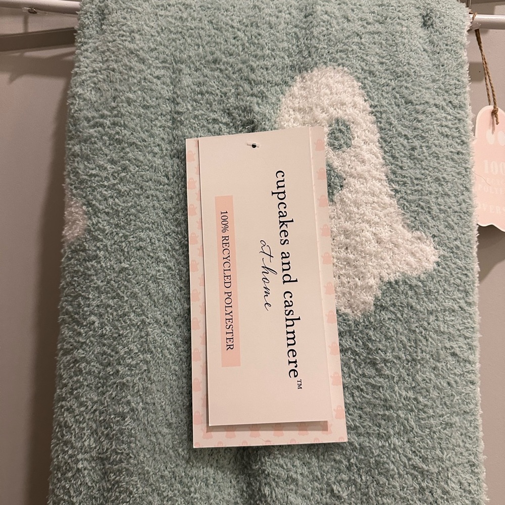 Viral Cupcakes and Cashmere Mint Green Ghost Blanket